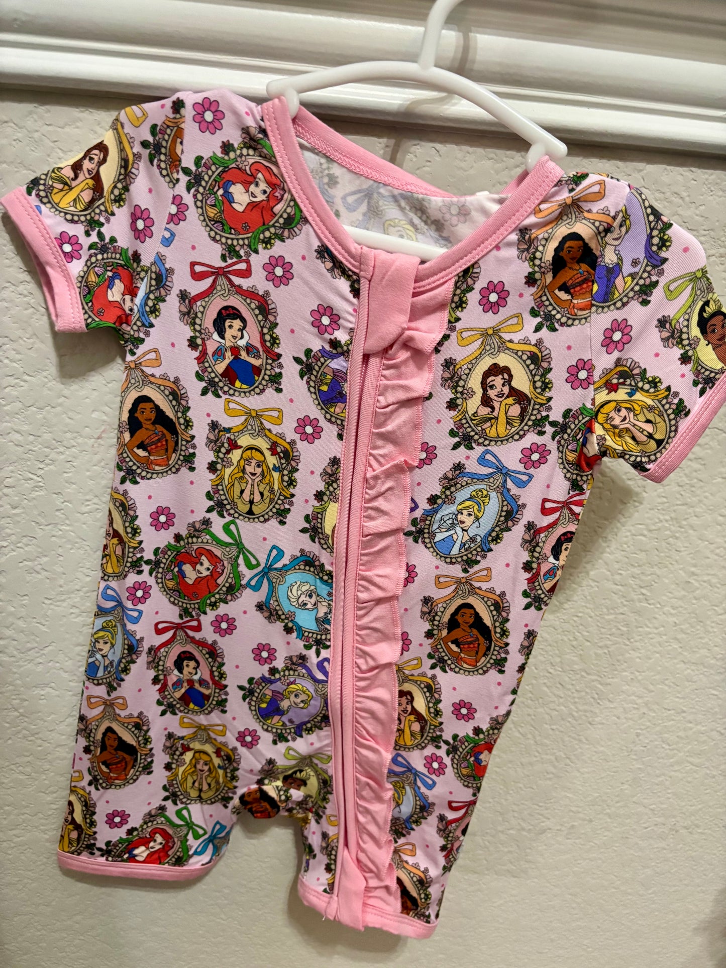 Girl Gang Ruffle Shortie RTS