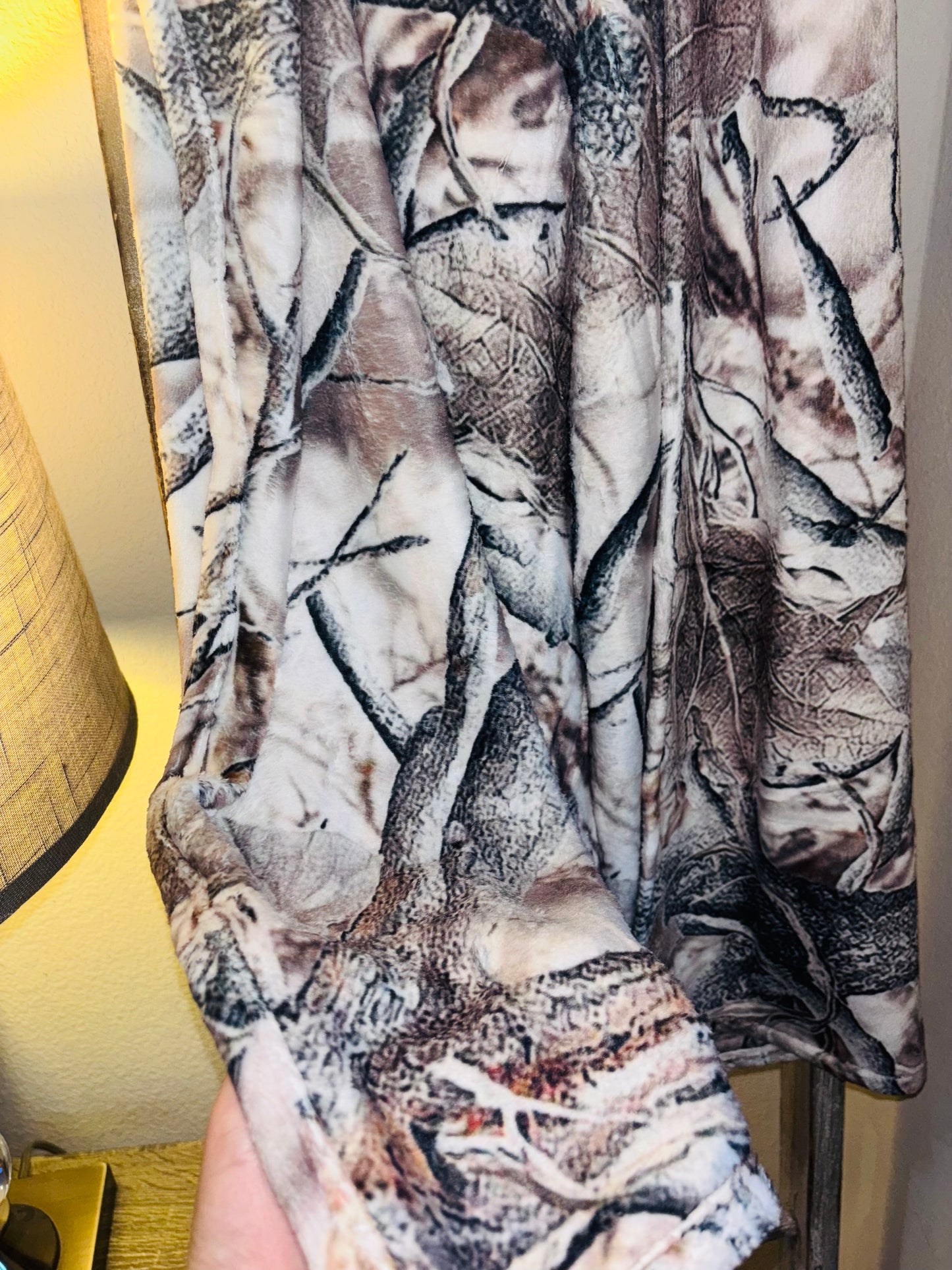 Snow Camo luxe plush double sided printing 50x60 Blanket RTS