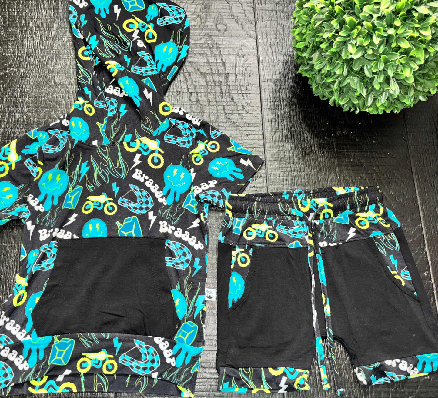 Ridin in Style hooded short set RTS