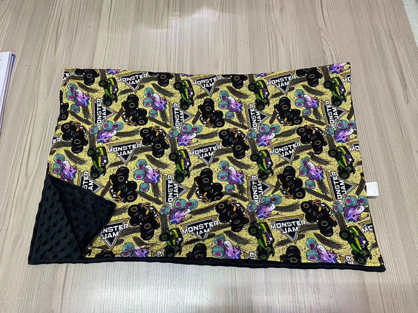 Mud Slinger 30x40 Bamboo + Minky Blanket RTS