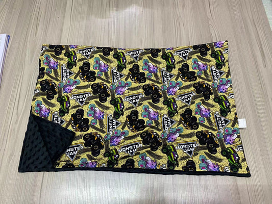 Mud Slinger 30x40 Bamboo + Minky Blanket RTS