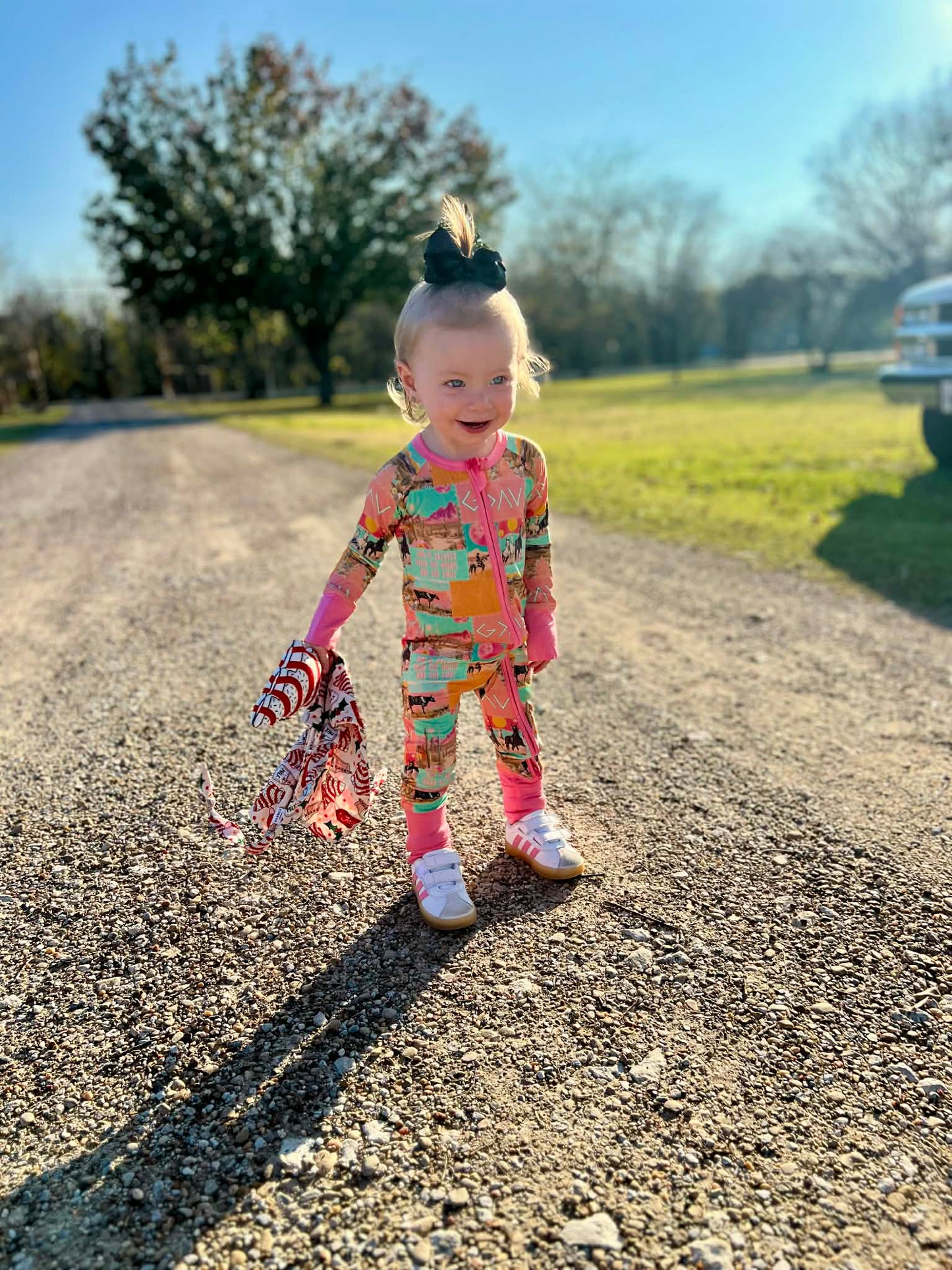 God is Greater (pink) Zippy RTS