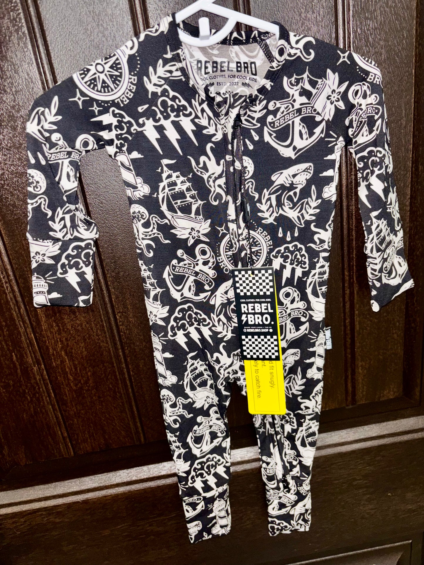 Rebel Bro black bamboo zippy